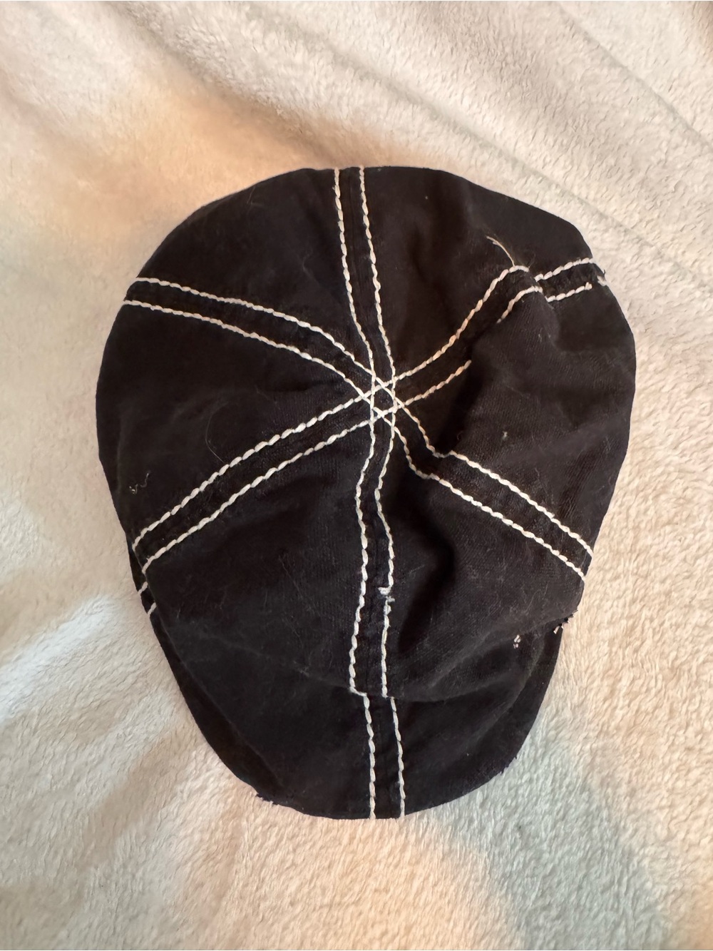 Black Men’s Cotton Newsboy Cap with White Stitching